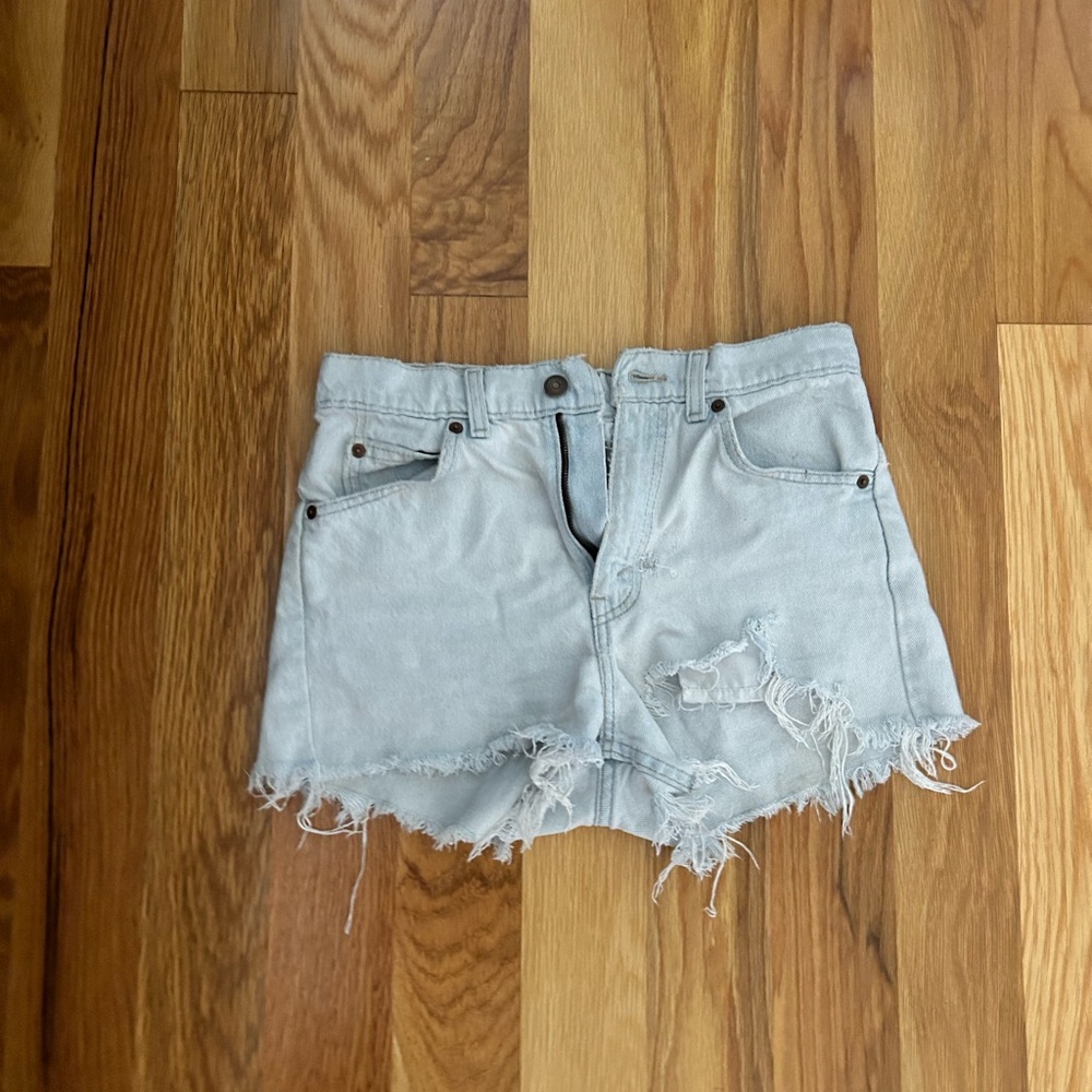 Levi’s 505 denim cut off bleach